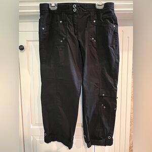 Chico Black Cropped Cargo Pants